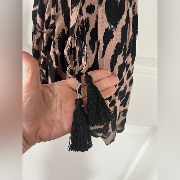 NWT-Bestto Leopard Romper - Picture 6 of 9